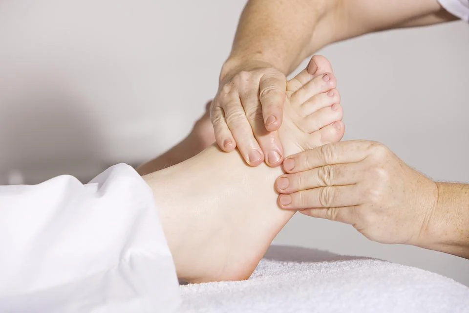 How to book a massage at a body massage spa